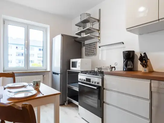 Well cut, bright 2-room apartment with balcony in the middle of Munich