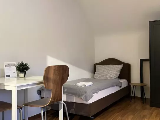 Simplex Apartments: spacious apartment, Karlsruhe "Market Square"