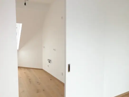 Berlin (Charlottenburg) | 2-Zimmer-Dachgeschoss-Wohnung | ca. 118 m²