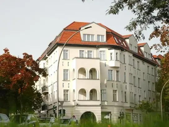 Temporary Vintage apartment in Friedenau