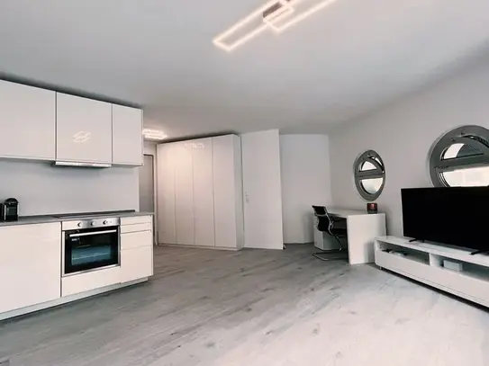 Modern studio apartment in Cologne's best location