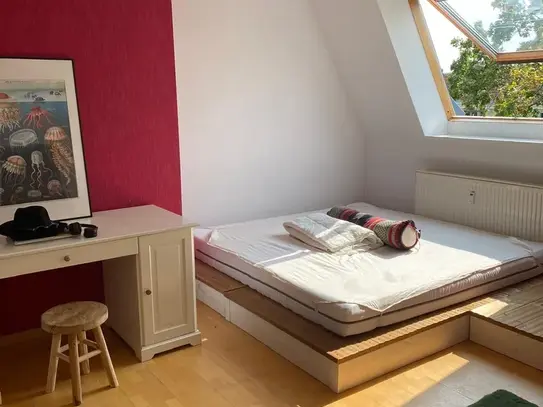 Bright 2-Room Apartment with Large Roof Terrace in Pankow, Berlin - Amsterdam Apartments for Rent