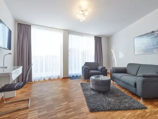 Super central apartment in Mitte with terrace