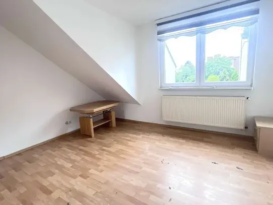 Schöne Dachgeschosswohnung in Essen!