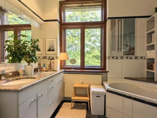 Exclusive family-friendly apartment in historic villa, Dresden - Amsterdam Apartments for Rent