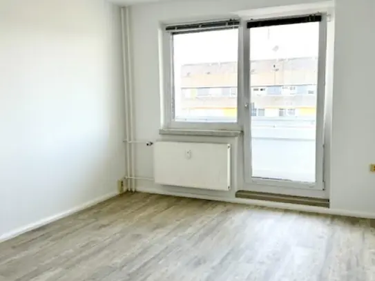 3-Raum-Wohnung mit Balkon in ruhiger Waldrandlage von Geyer!