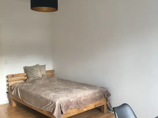 Light-flooded, completely renovated 1.5-room apartment in Steglitz, Berlin, Berlin - Amsterdam Apartments for Rent