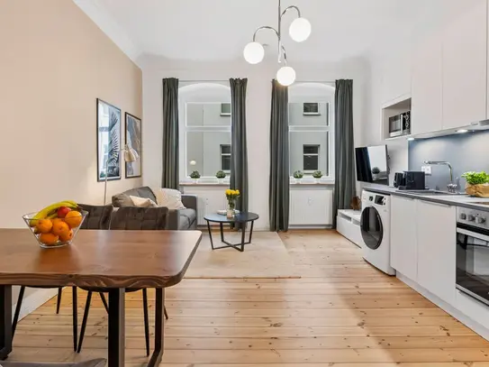 Modern, freshly renovated 2 room apartment with the best accessibility in Prenzlauer Berg