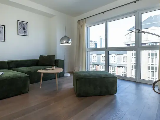 TOP Lage! Möblierte Maisonette Wohnung am Friesenplatz – zeitwohnen.de