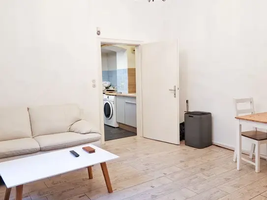 Perfect, quiet 2 Room Apartment in Düsseldorf Unterbilk/Medienhafen in Ground Floor