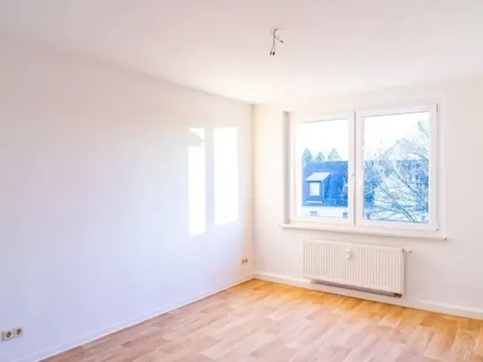 **Sonnige Wohnung mit Blick ins Grüne**