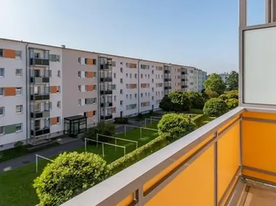 Gemütliche 2-Raum-Wohnung mit Balkon und Aufzug