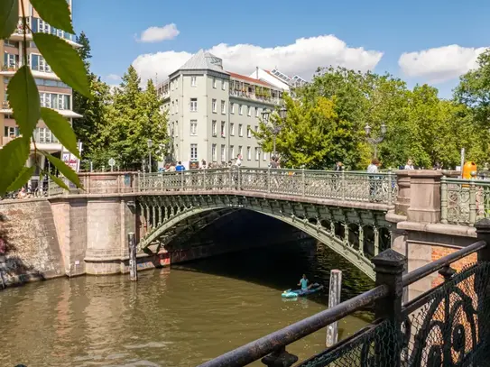 Cozy apartment waterside in central location