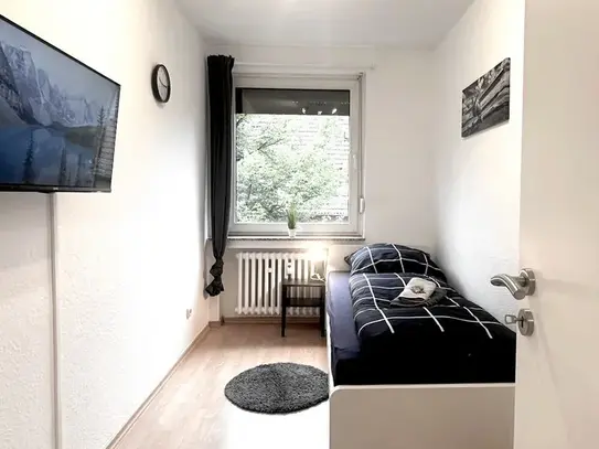 # VAZ Apartments E04 | Free WLAN | Kitchen, Essen - Amsterdam Apartments for Rent