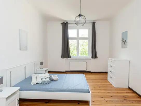 Spacious 1 bedroom apartment with balcony in Neukölln