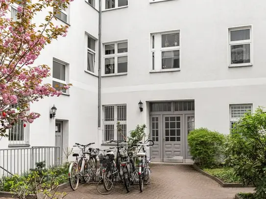 Pretty & quiet studio conveniently located in Prenzlauer Berg, Berlin - Amsterdam Apartments for Rent