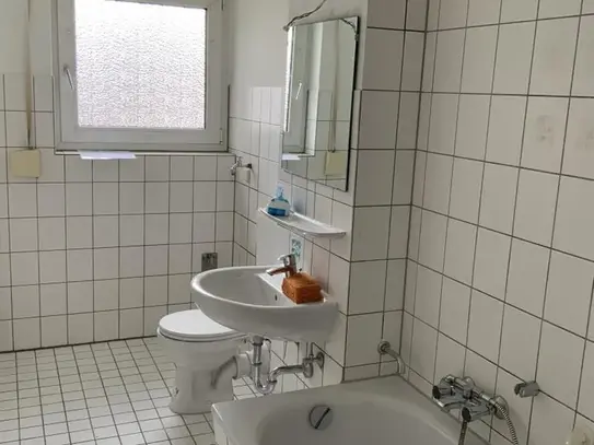 Bezug nur mit Wohnberechtigungsschein möglich! 3-Zimmer-Wohnung mit Balkon am Buckesfeld!