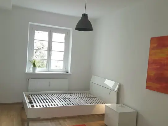 Spacious, modern 3-room-suite in Munich Schwabing