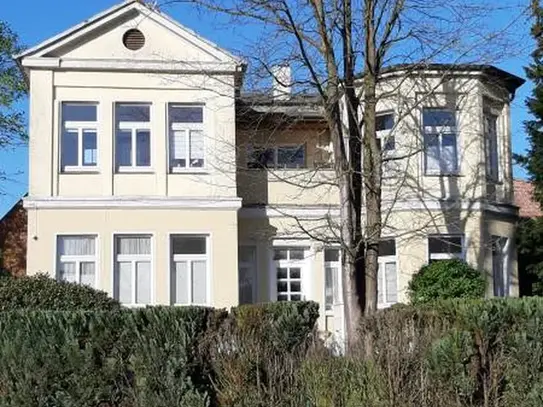 2-Zimmer-Wohnung - Bahnhofstraße 19 Villa - 1. OG links - 1037.003