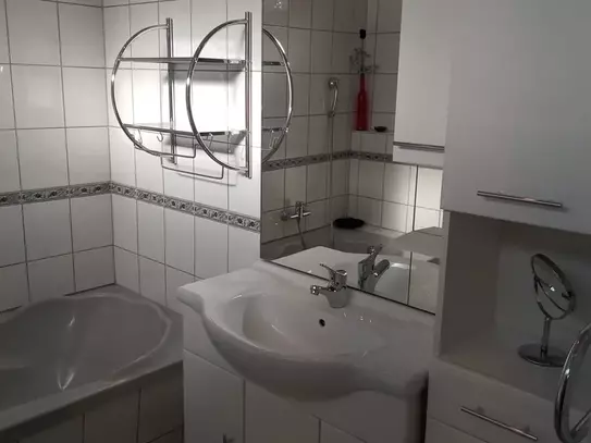 Charming 3-bed terraced House in Cologne (serviced)