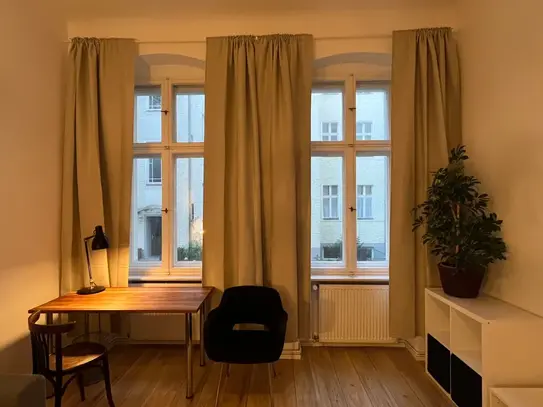 Charming old apartment near Rüdesheimer Platz