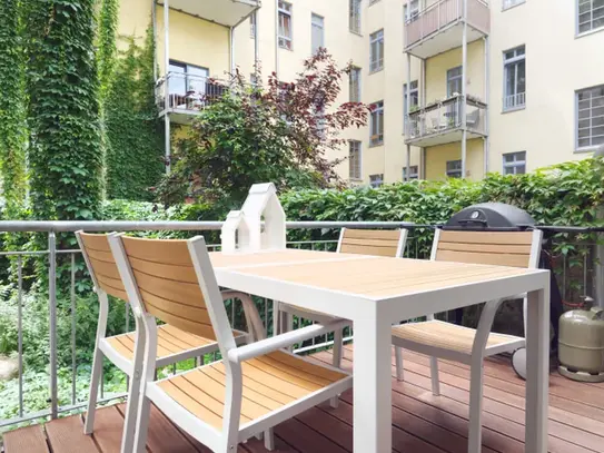 3-room luxury wellness loft with its own sauna, terrace and eat-in kitchen on Rosenthaler Platz