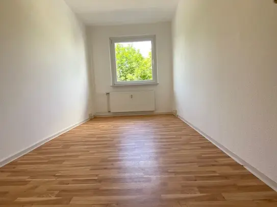 Wohnen mit Ausblick +++ praktisch geschnittene 3-Raum-Wohnung mit Balkon +++