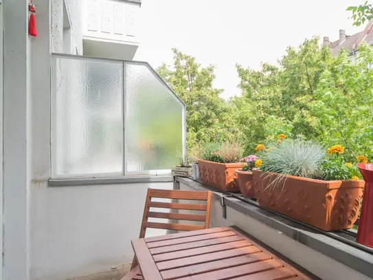 At Humannplatz - renovated and furnitured beautiful flat in a central location of Prenzlauer Berg