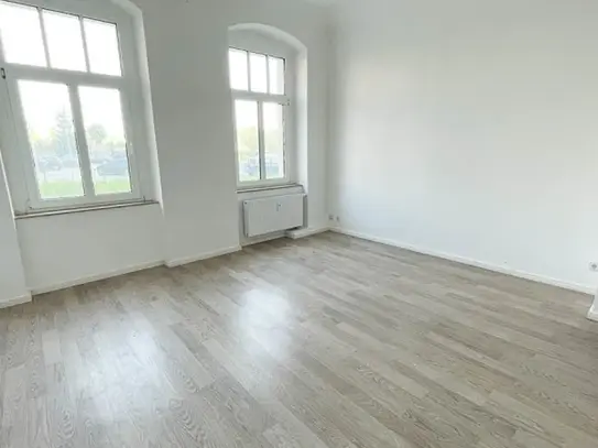 4-Raum-Wohnung im Altbau-Stil mit Balkon zentrumsnah in Aue