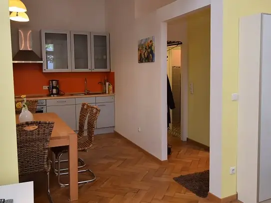 City-Residence: Modern 2-room apartment near Schweizer Straße and the river Main – euhabitat