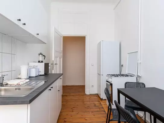 Cool single bedroom in a student flat, in Prenzlauer Berg