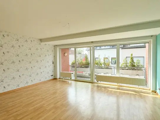 Siegburg-Zange: Schöne 2-Zimmer-Wohnung mit großem Balkon, Garage