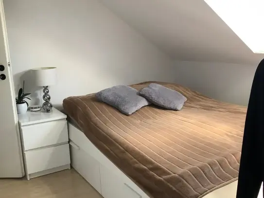 Cosy apartment ~ 12min to city centre