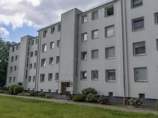Wir renovieren für Sie: 3 Zimmer Wohnung mit neuem Bad + Balkon in Horn-Lehe
