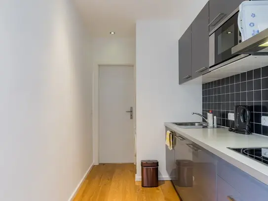 Stylish apartment close to Rosenthaler Platz