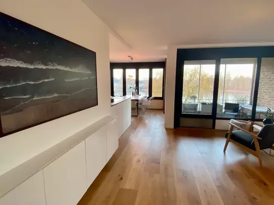 Modern 3.5-Room Apartment with Stunning Lake View, Balcony & Premium Furnishings in Düsseldorf