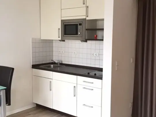 Studio apartment in Laubegast with walk-in closet (WE27)