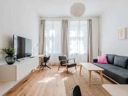 FIRST TIME RENTAL AFTER RENOVATION! Sunny and Spacious Apartment in Berlin, Moabit