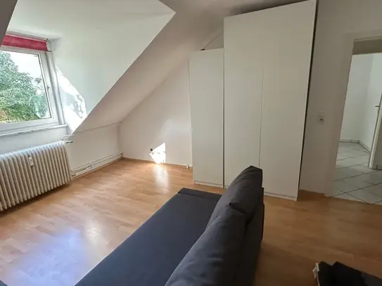 Modern 2-room apartment in best location Frankfurt.