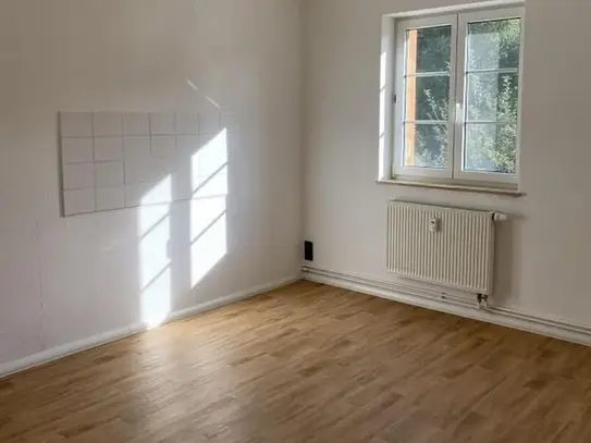 Moderne 3-Zimmerwohnung mit WohnkÃ¼che und Tageslichtbad mit Wanne!