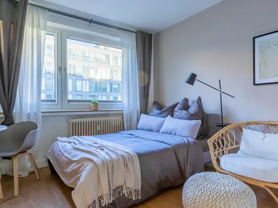 Perfect Studio Apartment in the CITY CENTER - great for expats