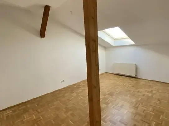 4-Raum Maisonette-Wohnung im Zentrum - Parkett - AB SOFORT