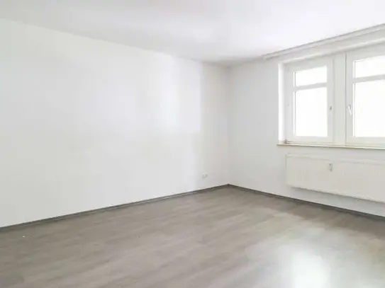 Großzügige 2-Zi.-Wohnung auf 57 m² mit Tageslichtbad!