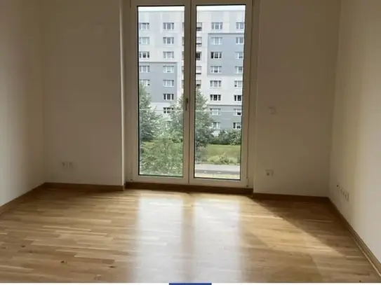 Extravagante Neubauwohnung mit Terrasse, zwei Balkonen, Bad und GÃ¤stebad!