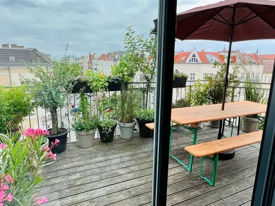 Beautiful Sun-Drenched Modern Penthouse Near Friedrichshain Park, Berlin - Amsterdam Apartments for Rent