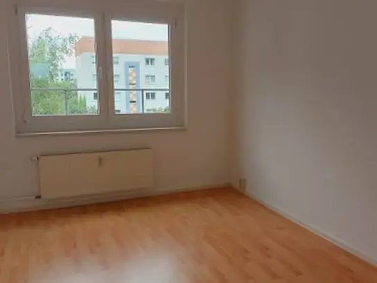 Leipzig: wunderbare 3 Raumwohnung mit Balkon - 4 Etage