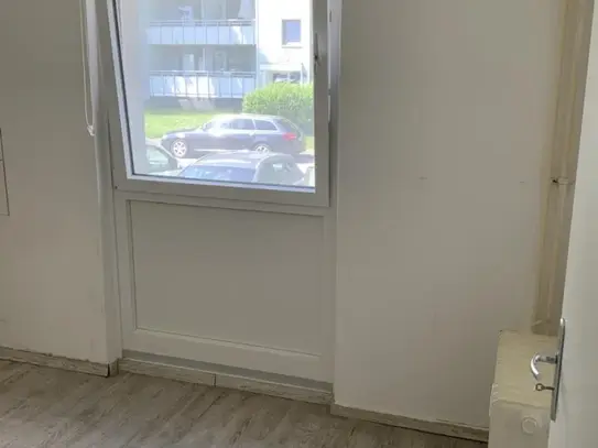 WOW! Moderne Erdgeschosswohnung mit großem Balkon und Blick ins Grüne