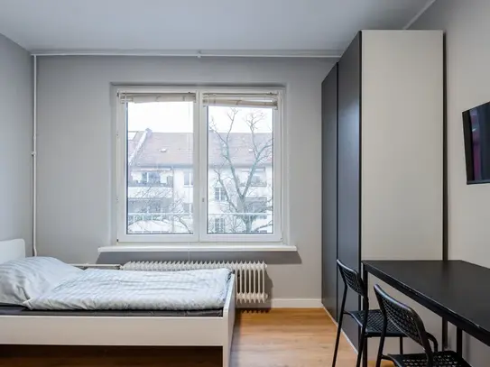 Renovated and clean apartment in Grunewald (Berlin)