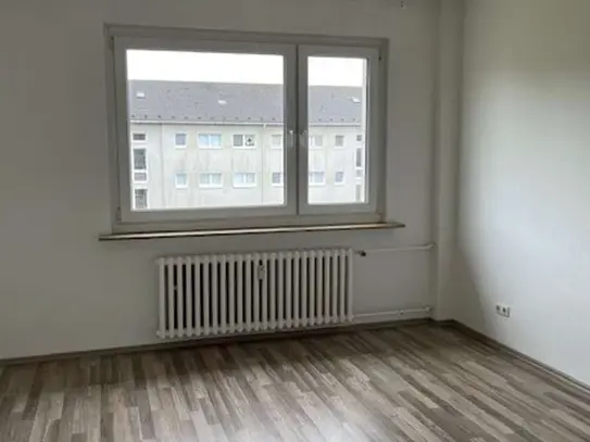 Attraktive 2 Zimmerwohnung mit Balkon und Tageslichtbad