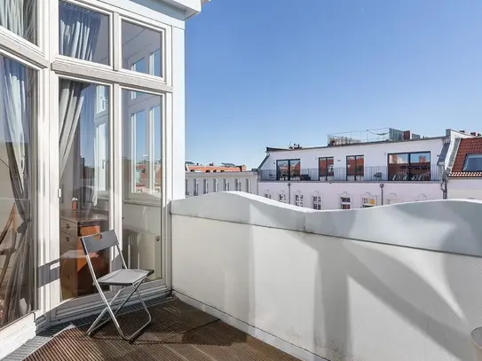 Inspiring 3 Room Rooftop apartment in Prenzlauer Berg